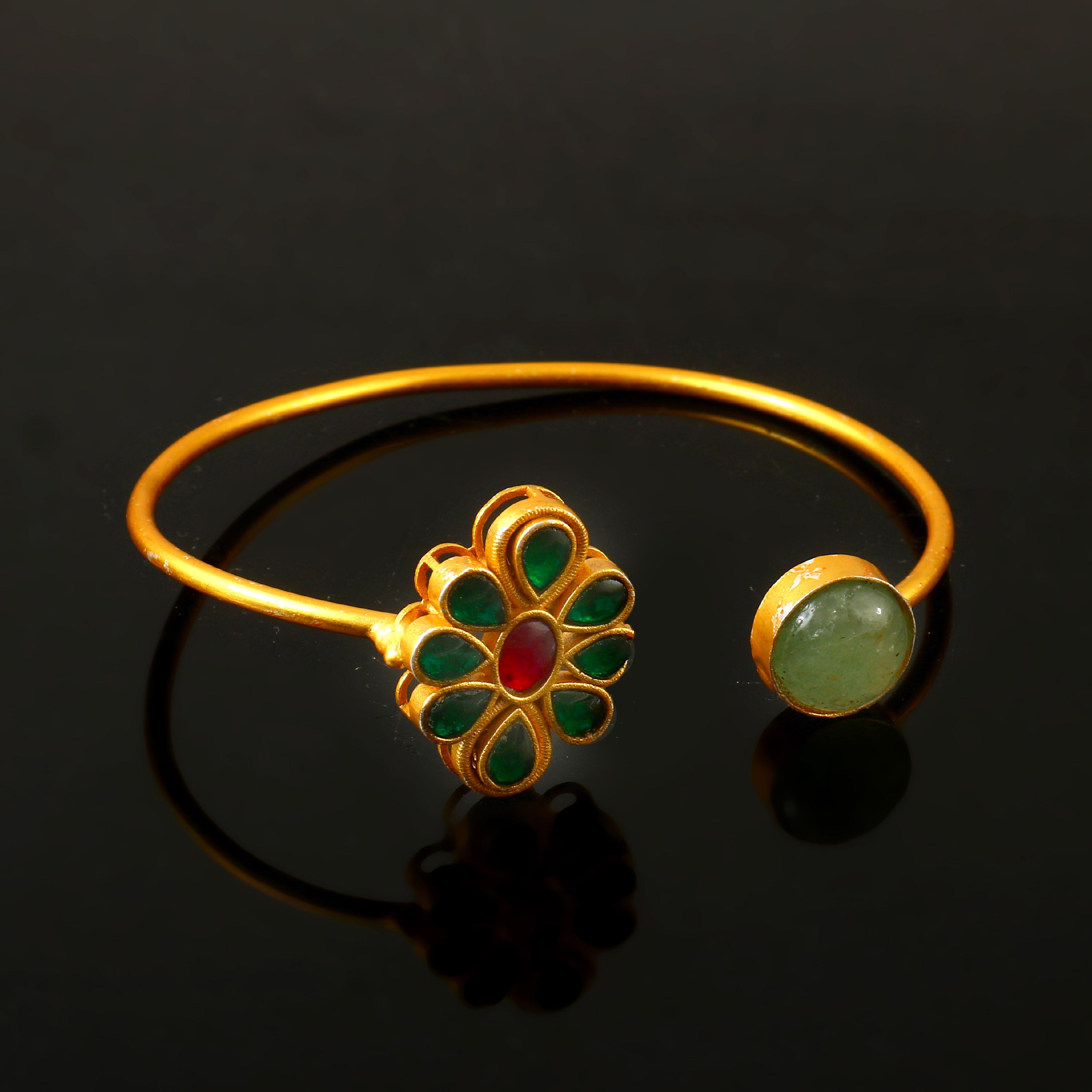 BG-108 - Jadau Kundan Bangle with Emerald