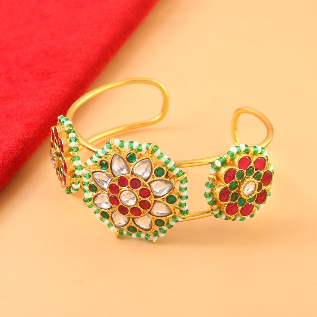 Pearl Floral Jadau Kundan Bangle