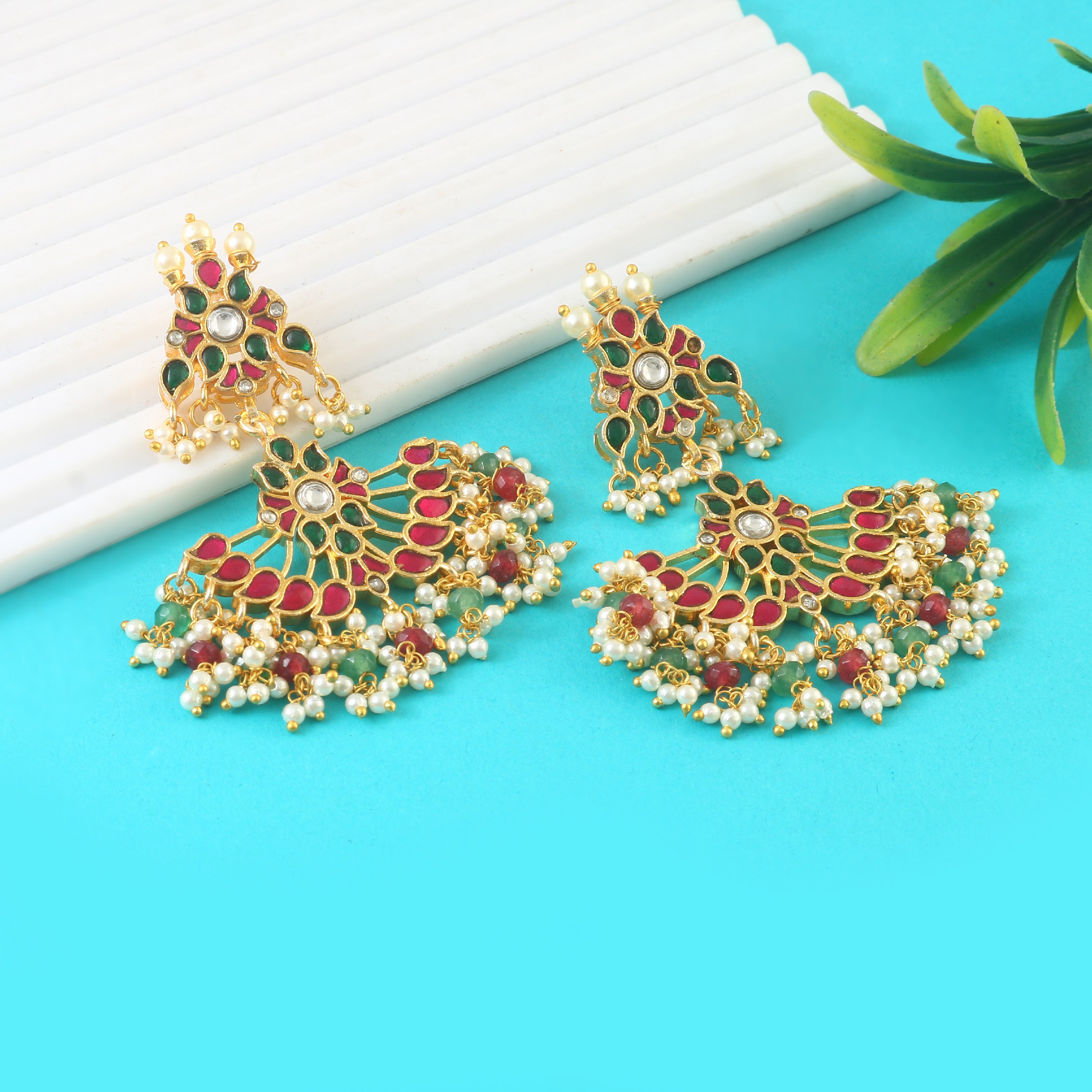 ER-156 - Jadau Kundan Earring with Emerald