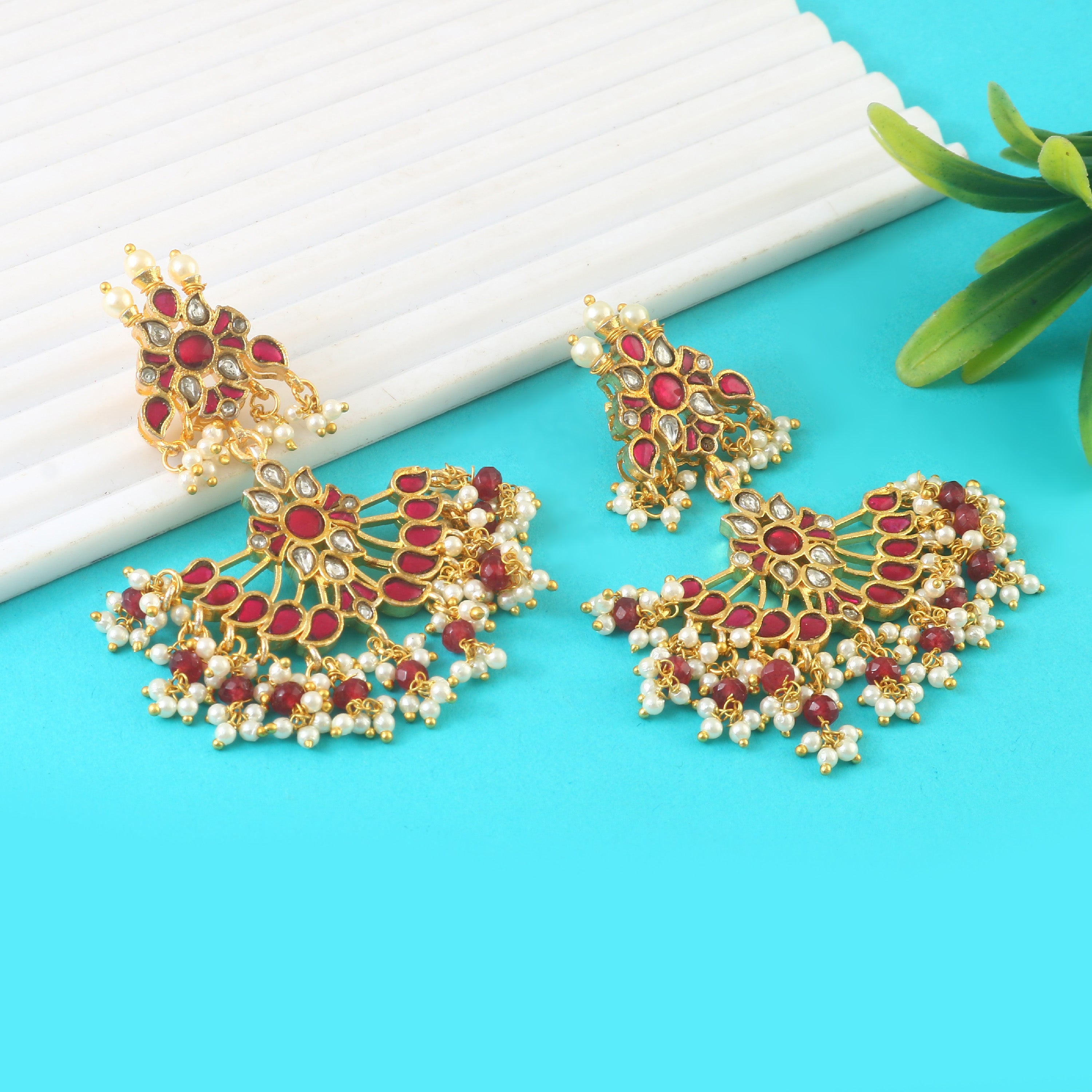 ER-157 - Jadau Kundan Earring with Emerald