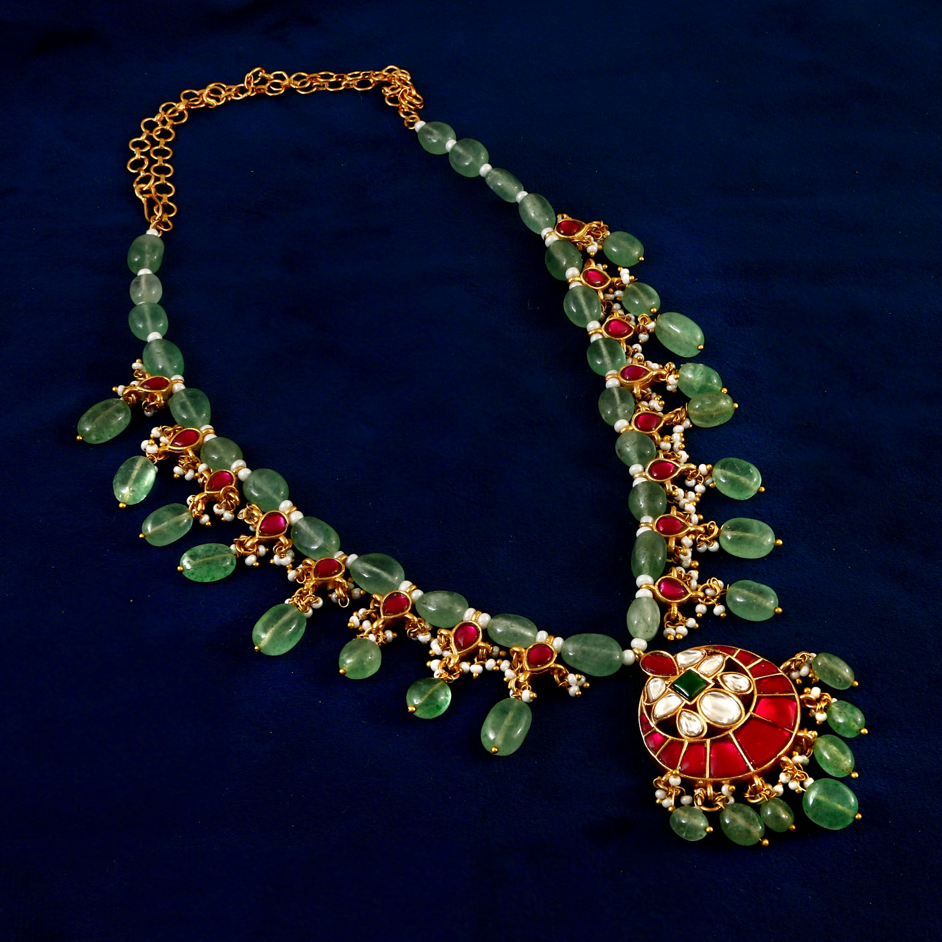 NK-156- Jadau Kundan Necklace with Emerald