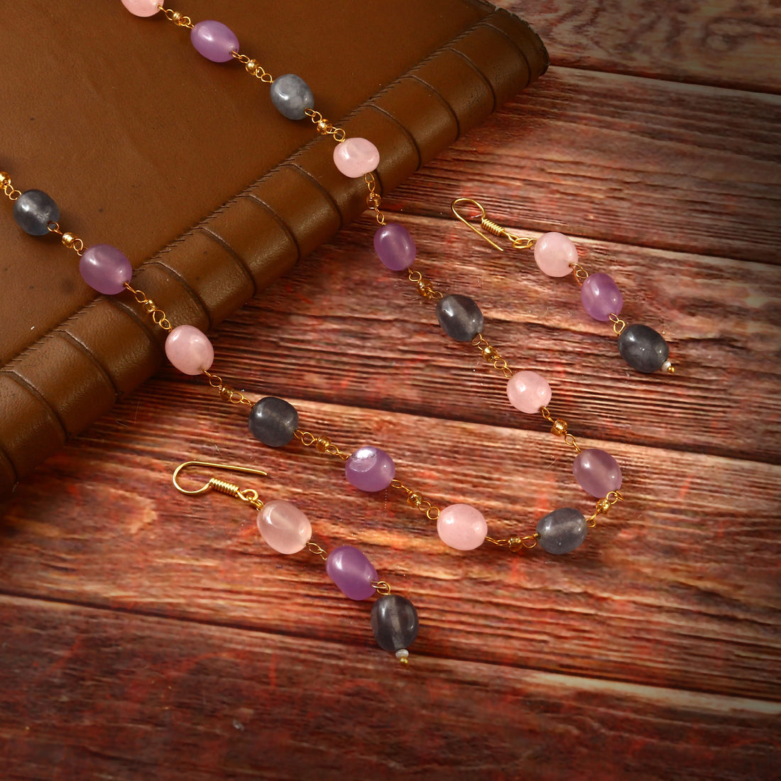 Elegant Kundan Beads Necklace with Matching Earrings