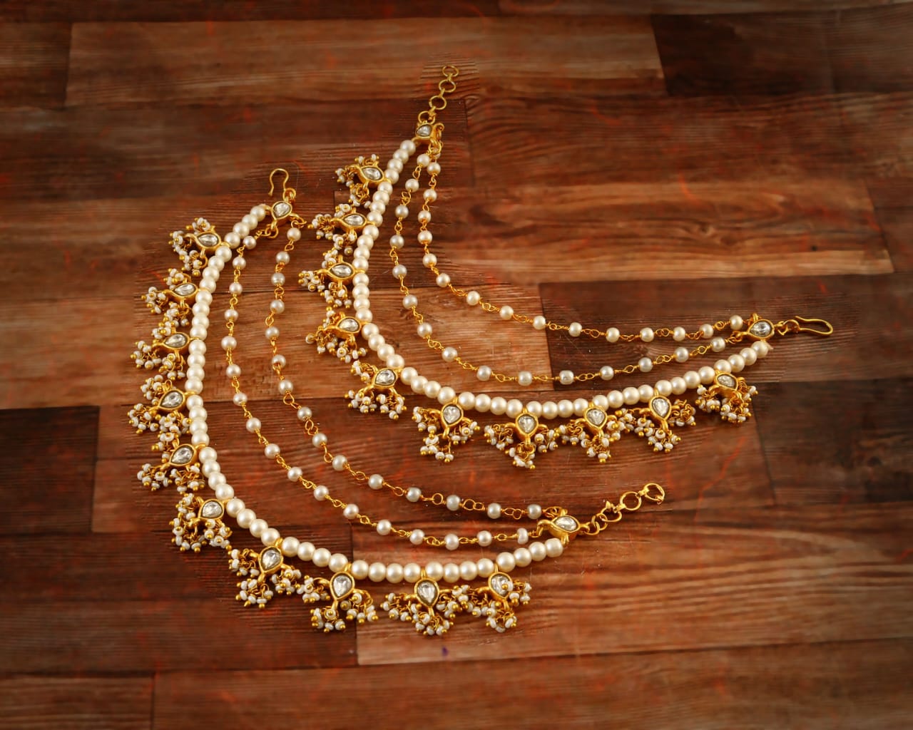 MA-105 - Jadau Kundan Maatal with Emerald