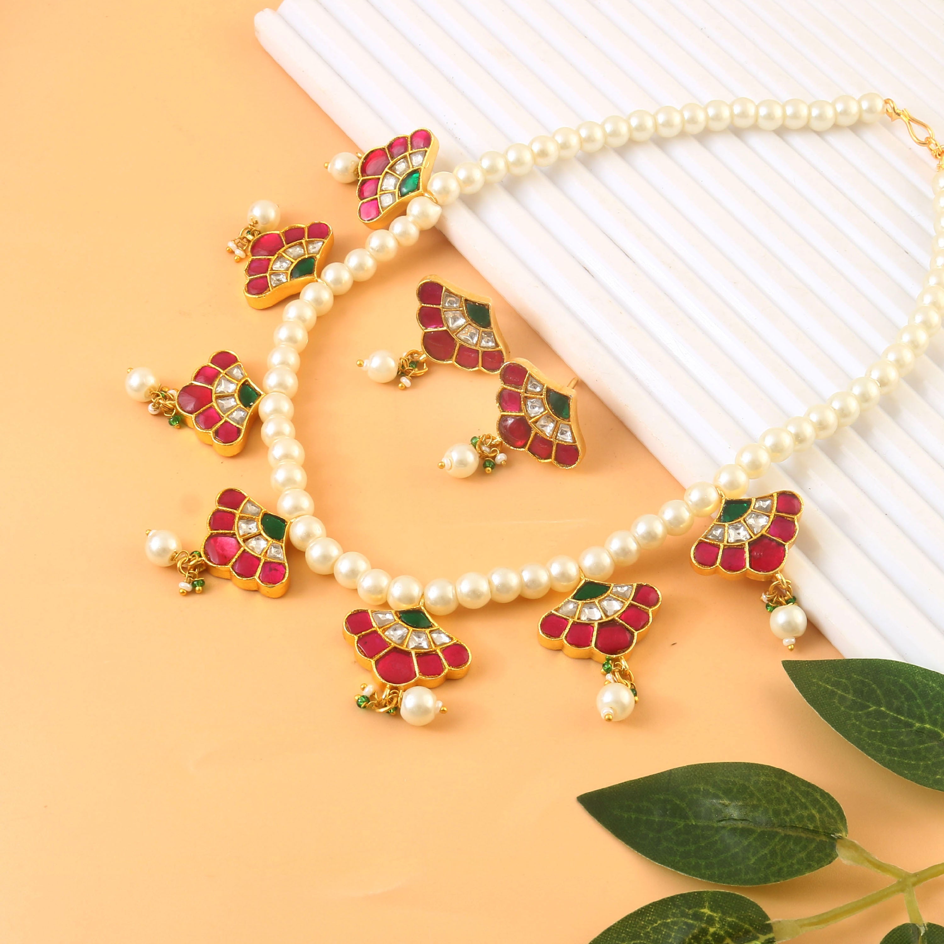 NK-224 - Jadau Kundan Necklace with Emerald