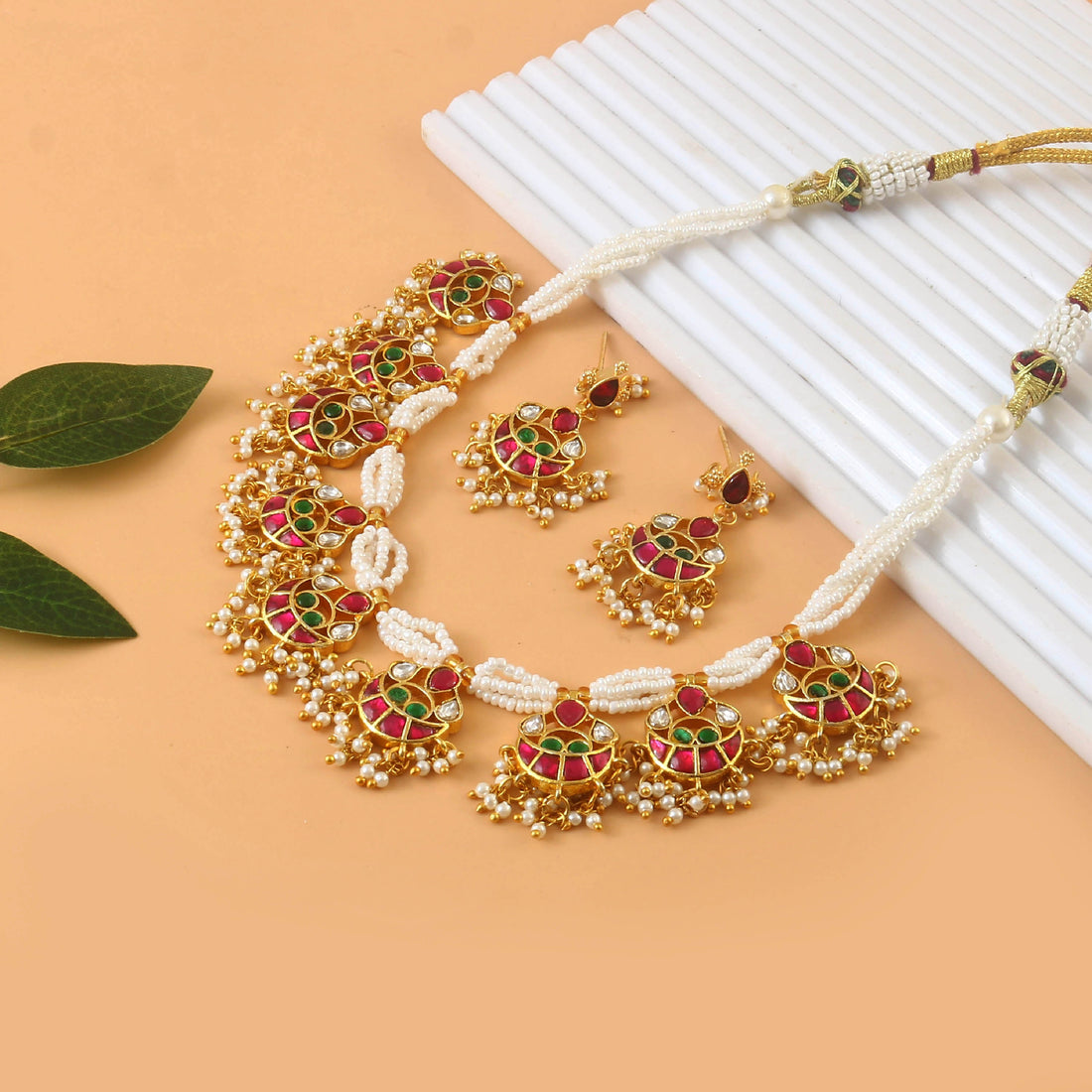 NK-256 - Jadau Kundan Necklace with Emerald