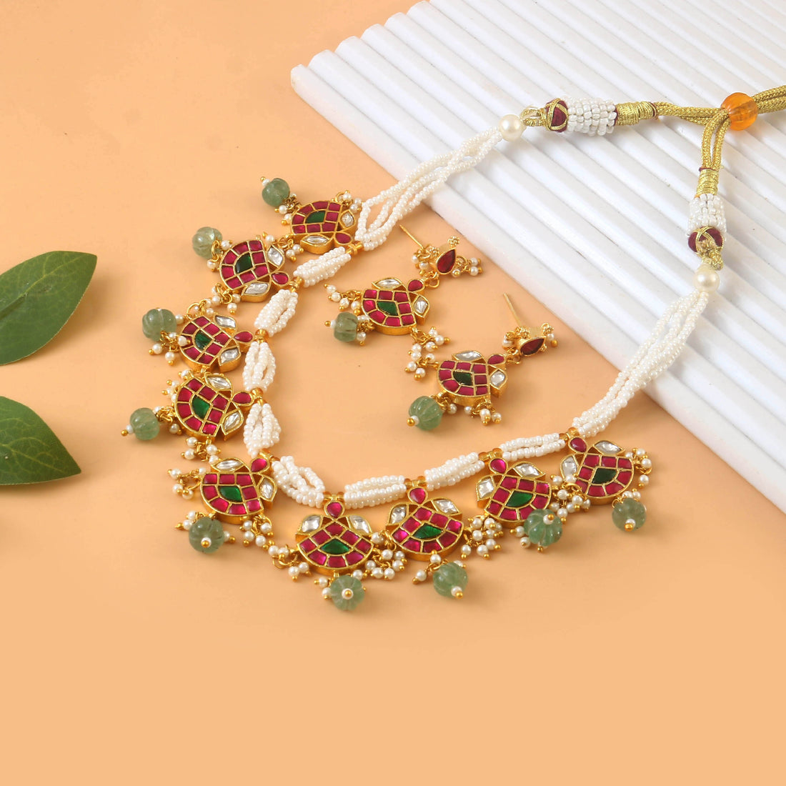 NK-259 - Jadau Kundan Necklace with Emerald