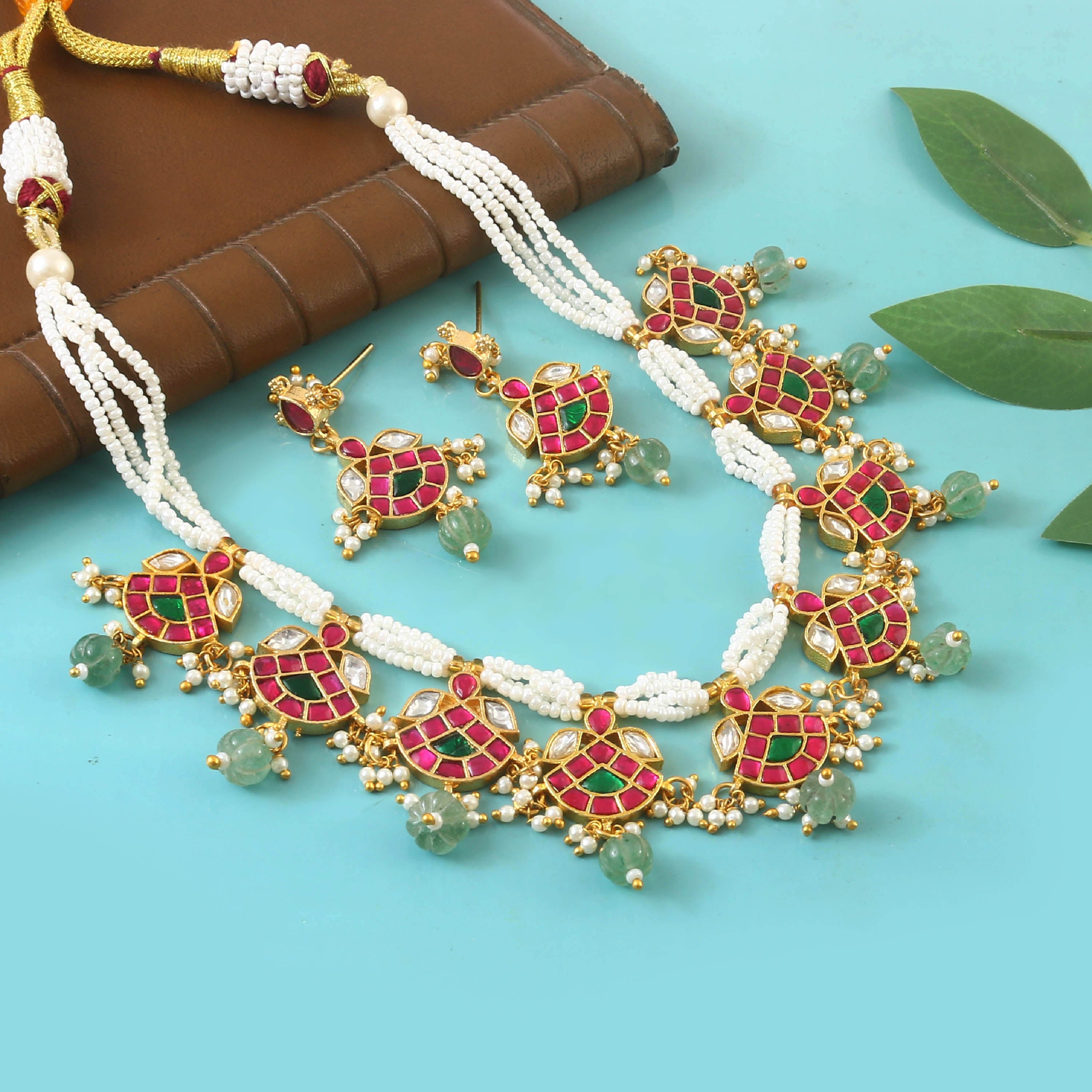 NK-259 - Jadau Kundan Necklace with Emerald