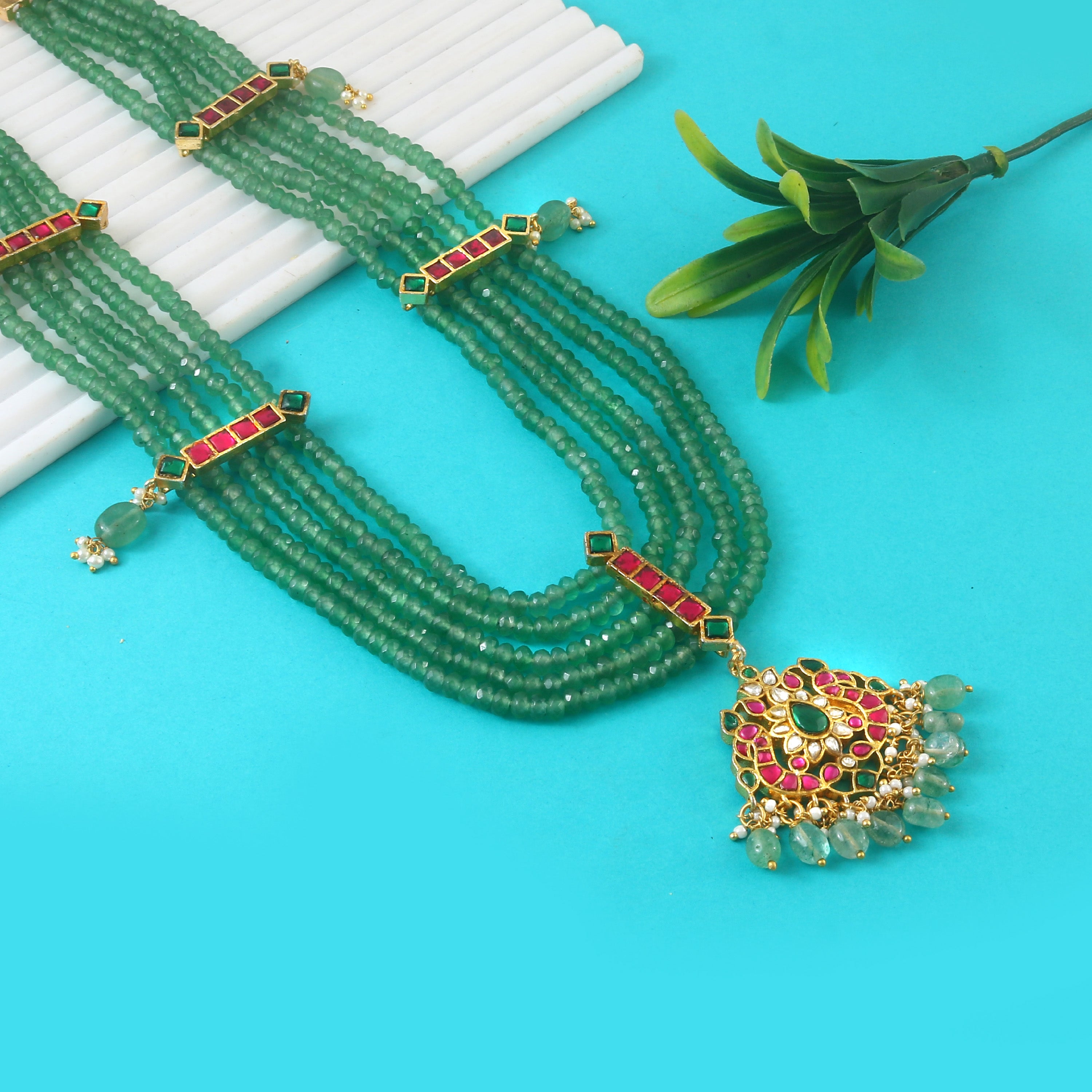 NK-286- Jadau Kundan Necklace with Emerald