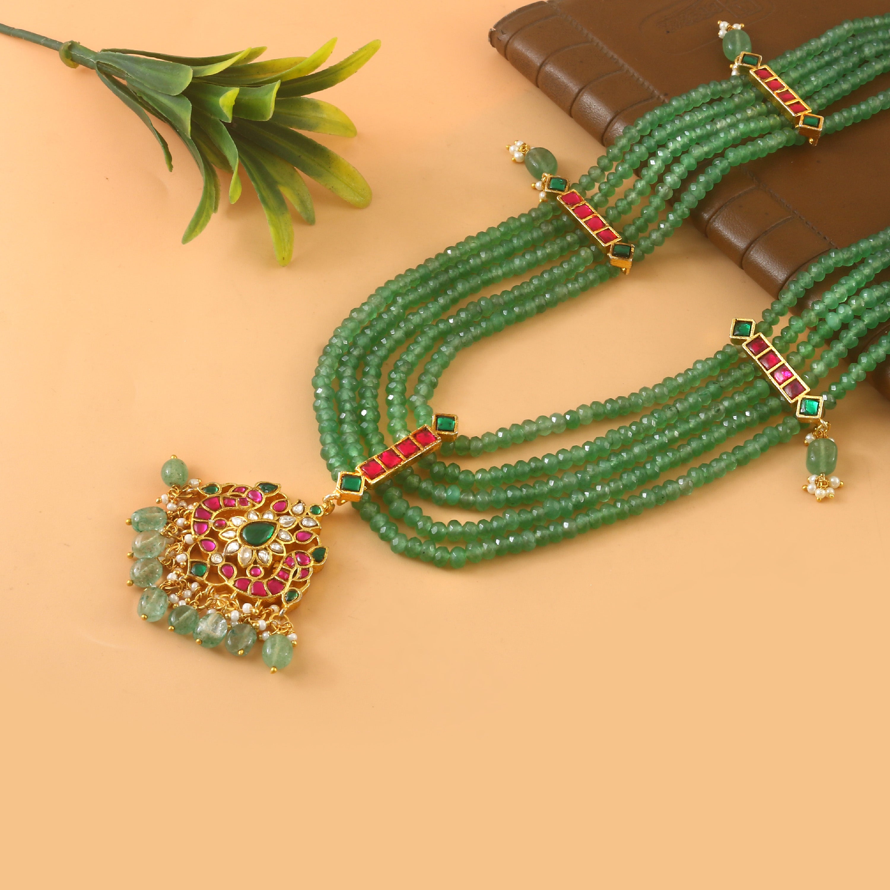 NK-286- Jadau Kundan Necklace with Emerald