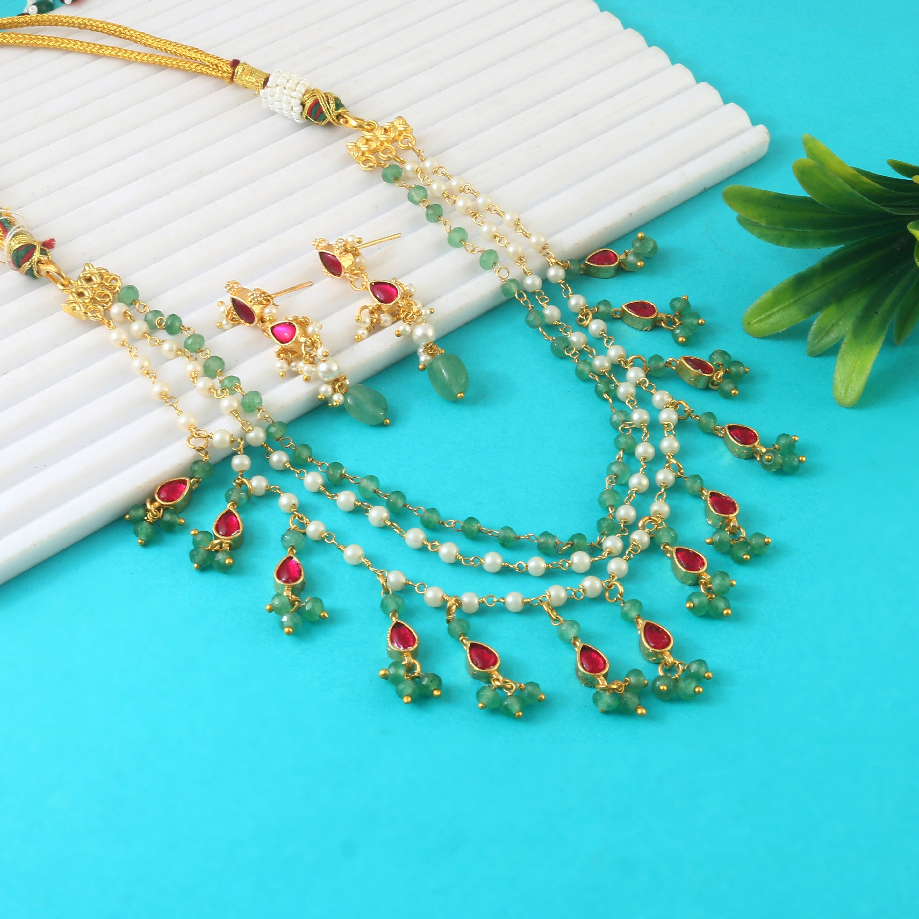 NK-288- Jadau Kundan Necklace with Emerald