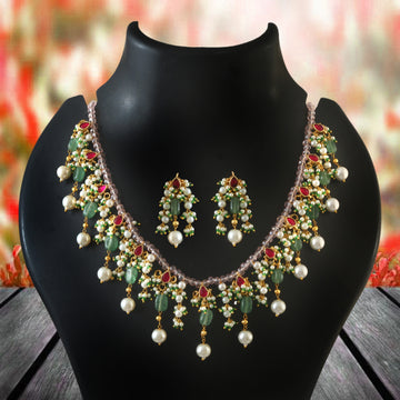 NK-290- Jadau Kundan Necklace with Emerald