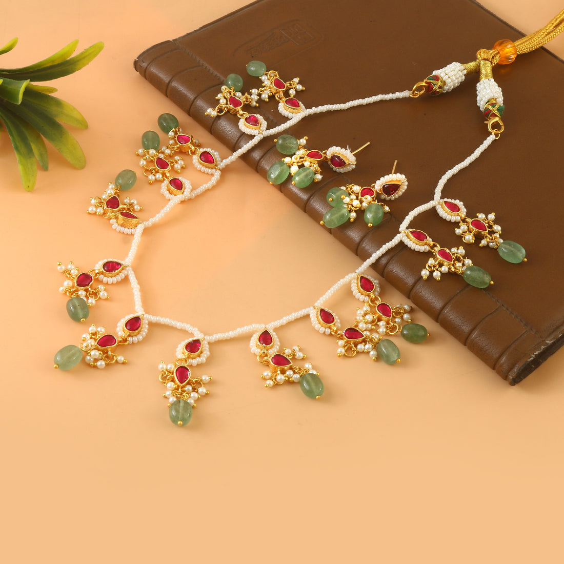NK-298- Jadau Kundan Necklace with Emerald