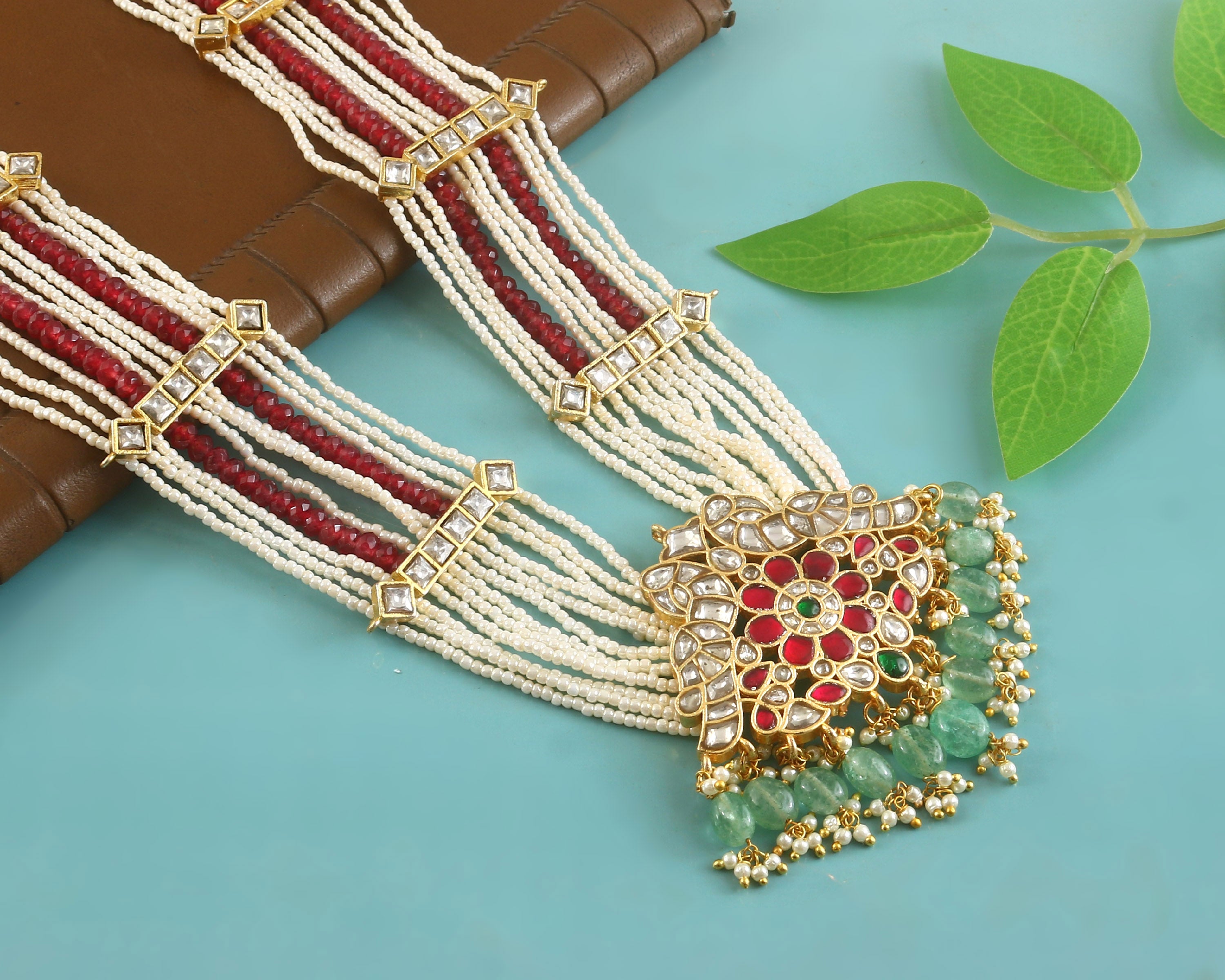 NK-303- Jadau Kundan Necklace with Emerald