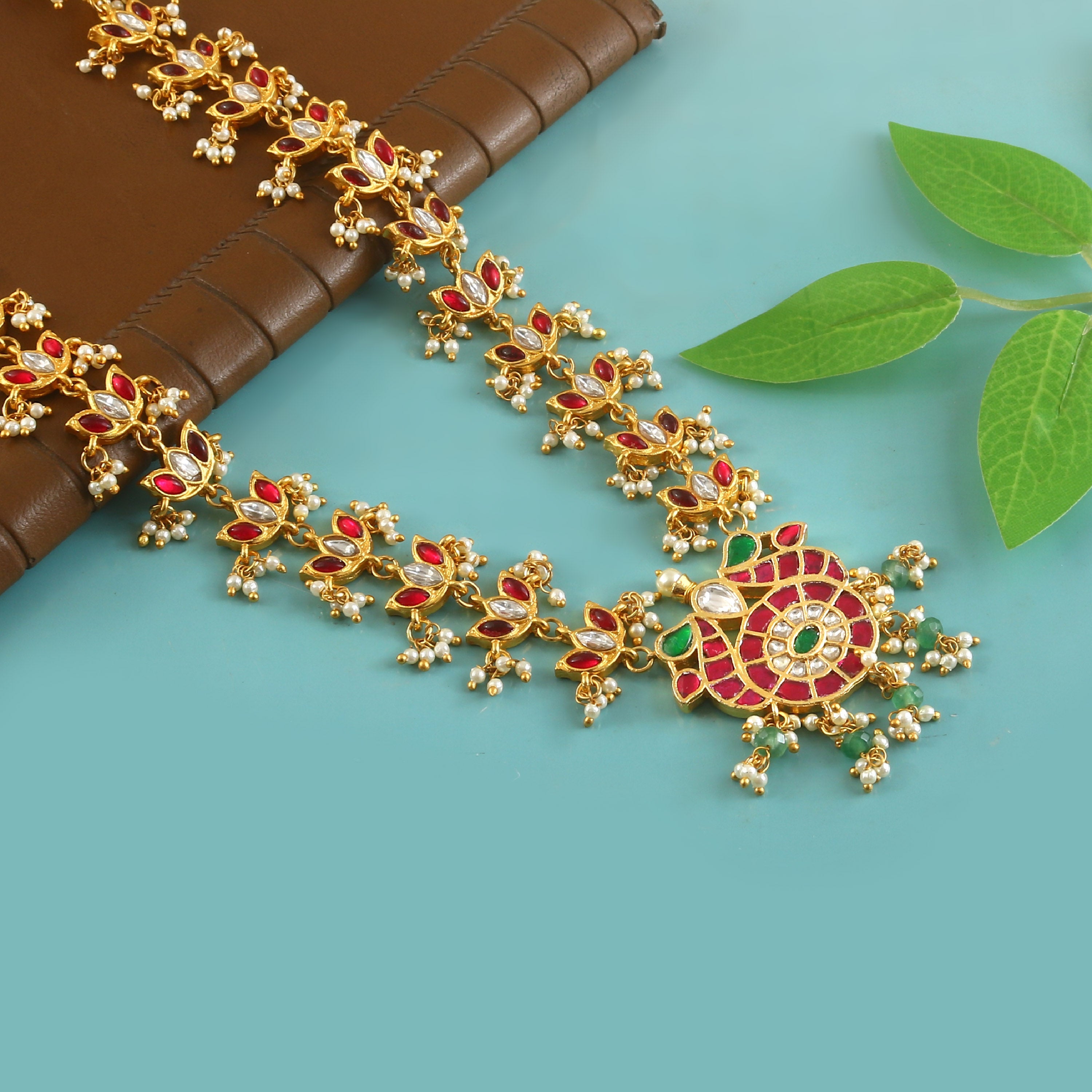 NK-306- Jadau Kundan Necklace with Emerald