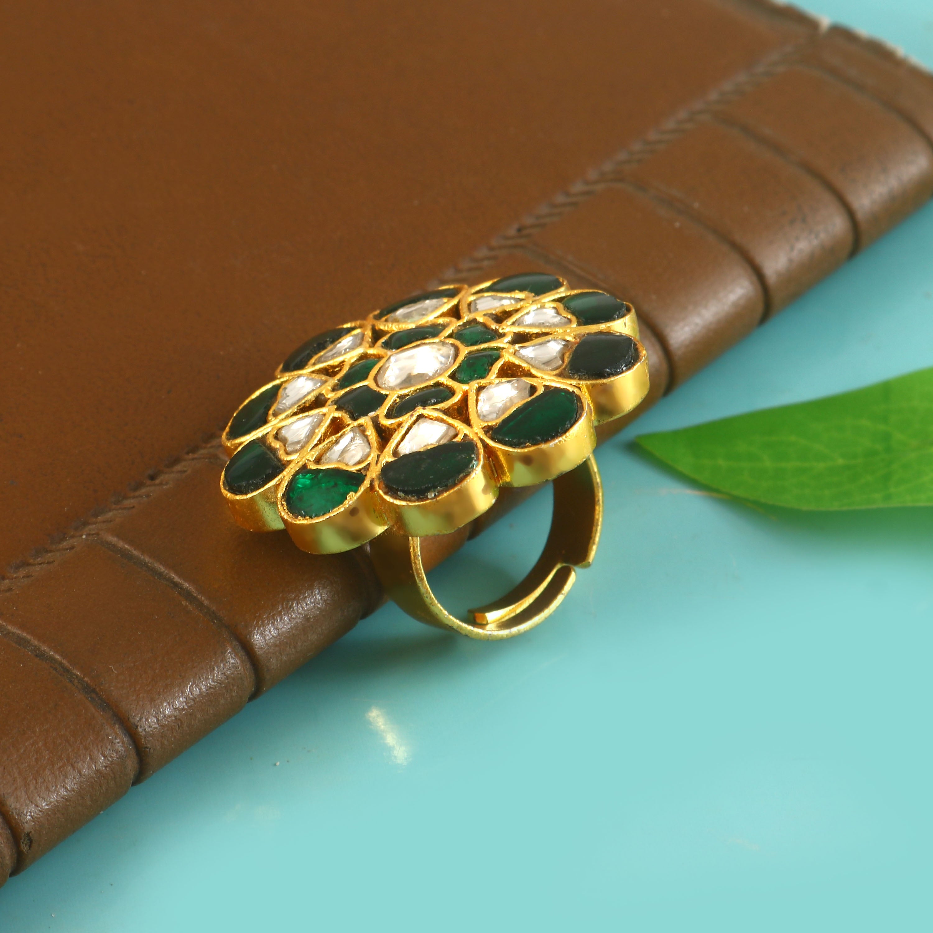 RG-119 - Jadau Kundan Ring with Emerald