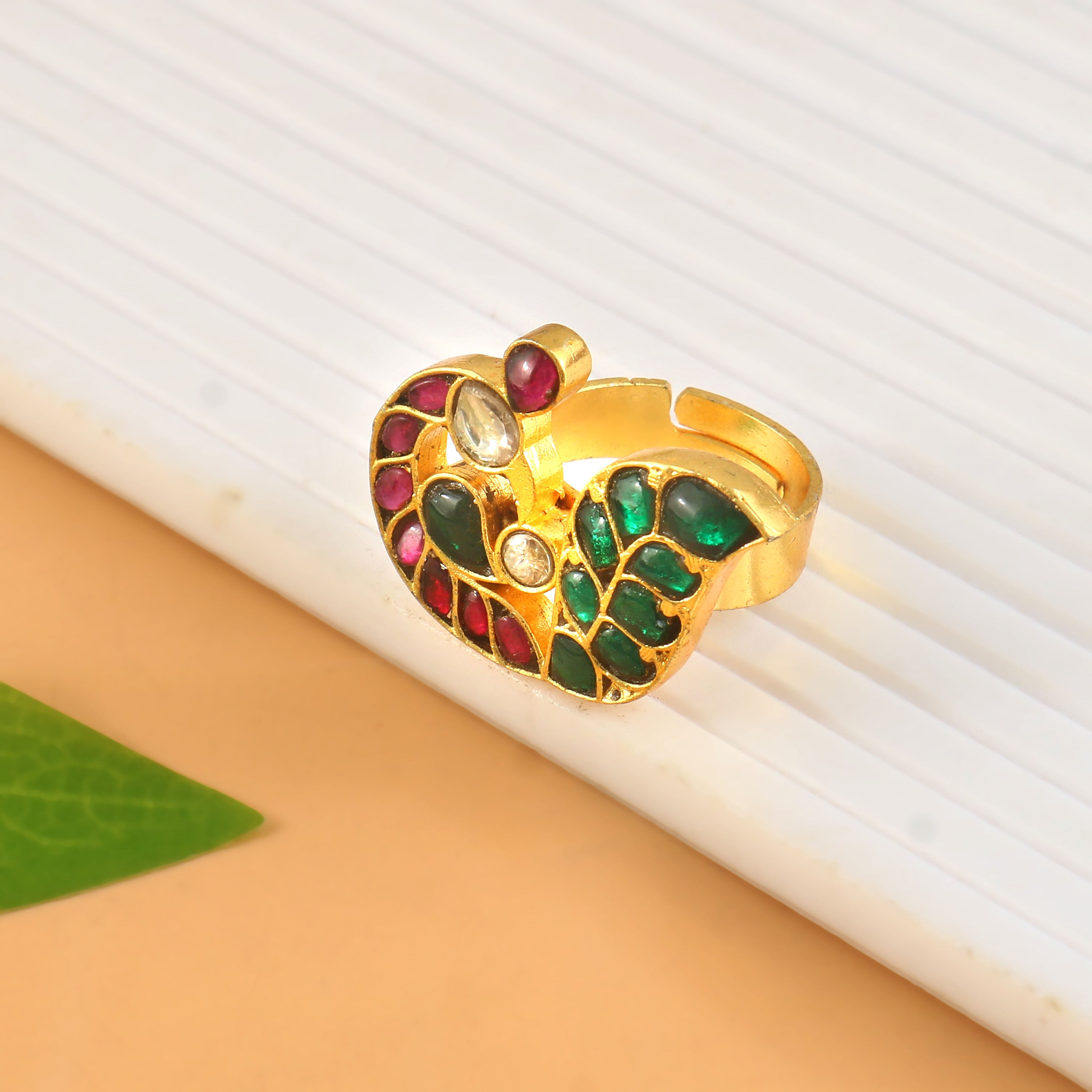 RG-122 - Jadau Kundan Ring with Emerald